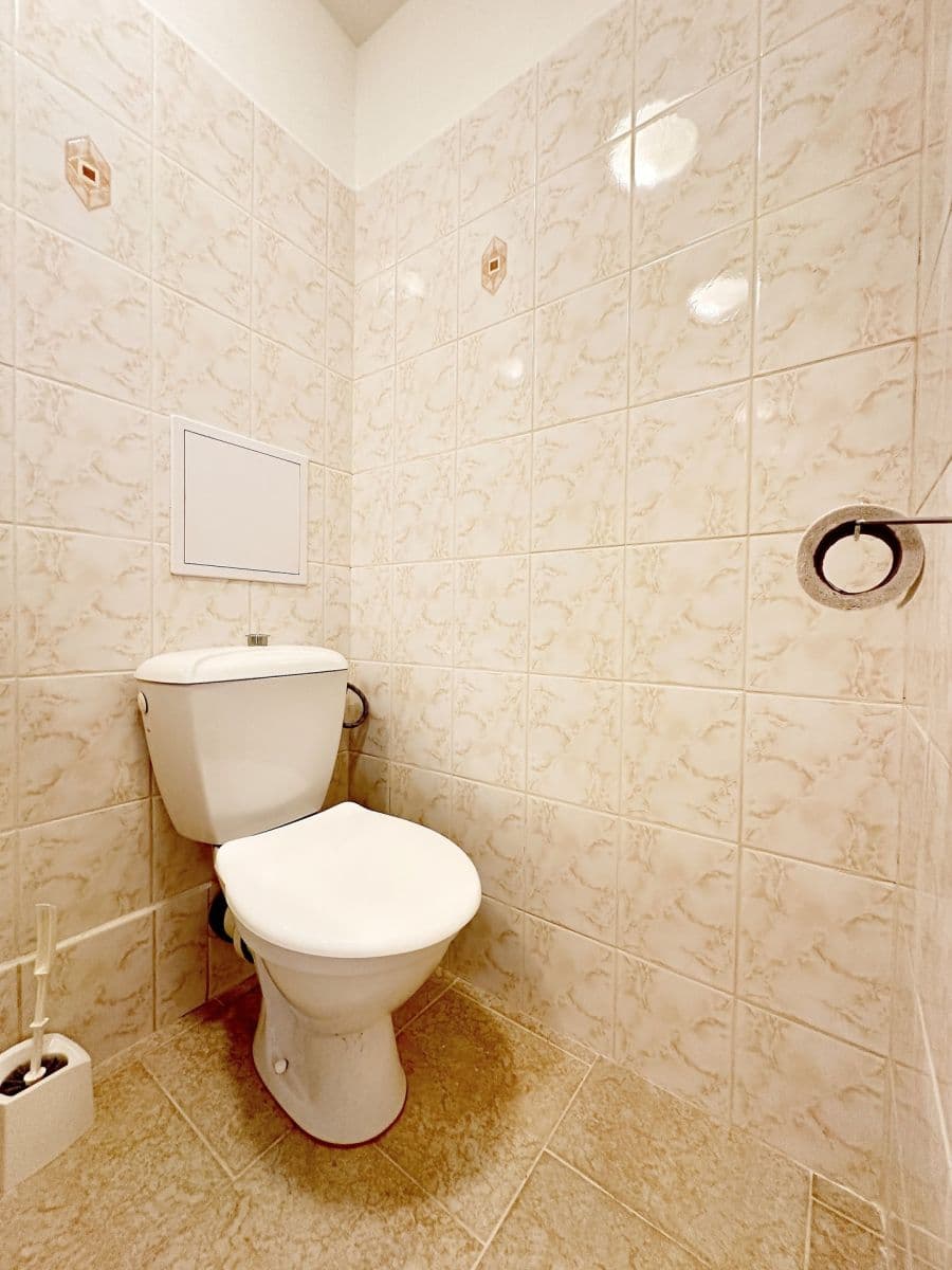 Prenájom bytu 2-izbový 47 m², Slavatova, Praha, Praha Prenájom bytu 2-izbový 47 m², Slavatova, Praha, Praha