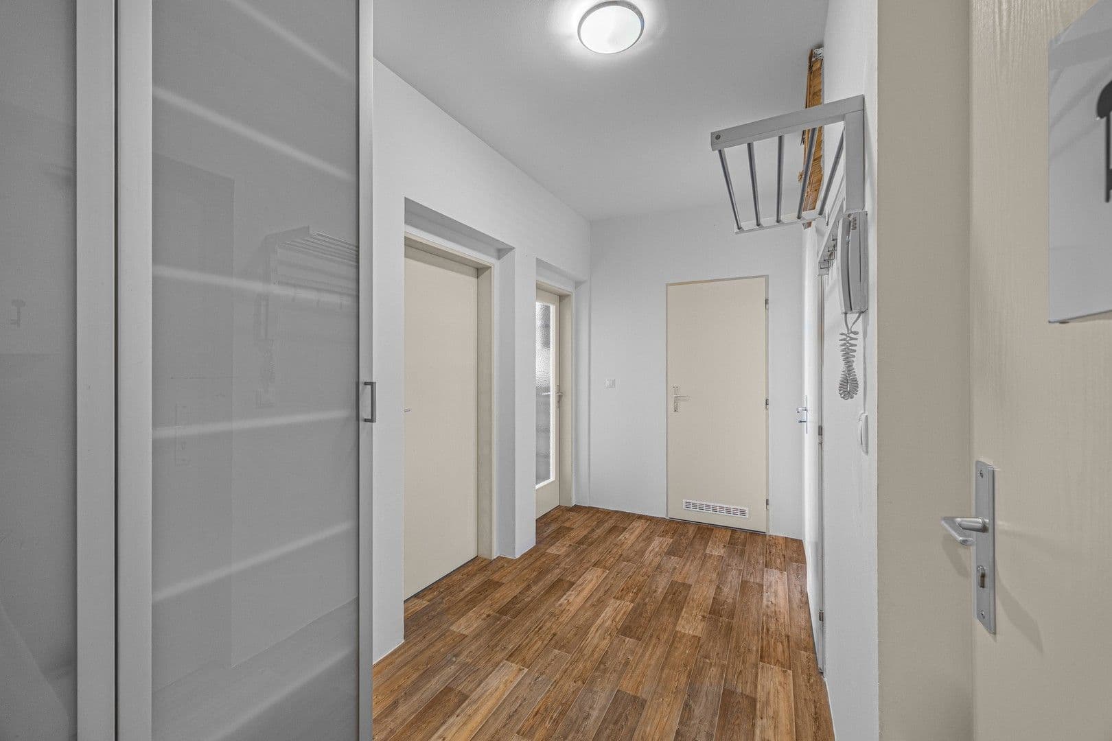 Prenájom bytu 2-izbový 56 m², K Netlukám, Praha, Praha Prenájom bytu 2-izbový 56 m², K Netlukám, Praha, Praha