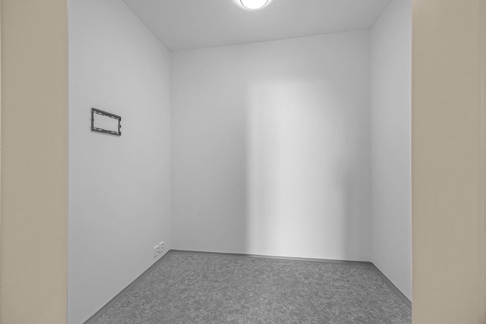 Prenájom bytu 2-izbový 56 m², K Netlukám, Praha, Praha Prenájom bytu 2-izbový 56 m², K Netlukám, Praha, Praha