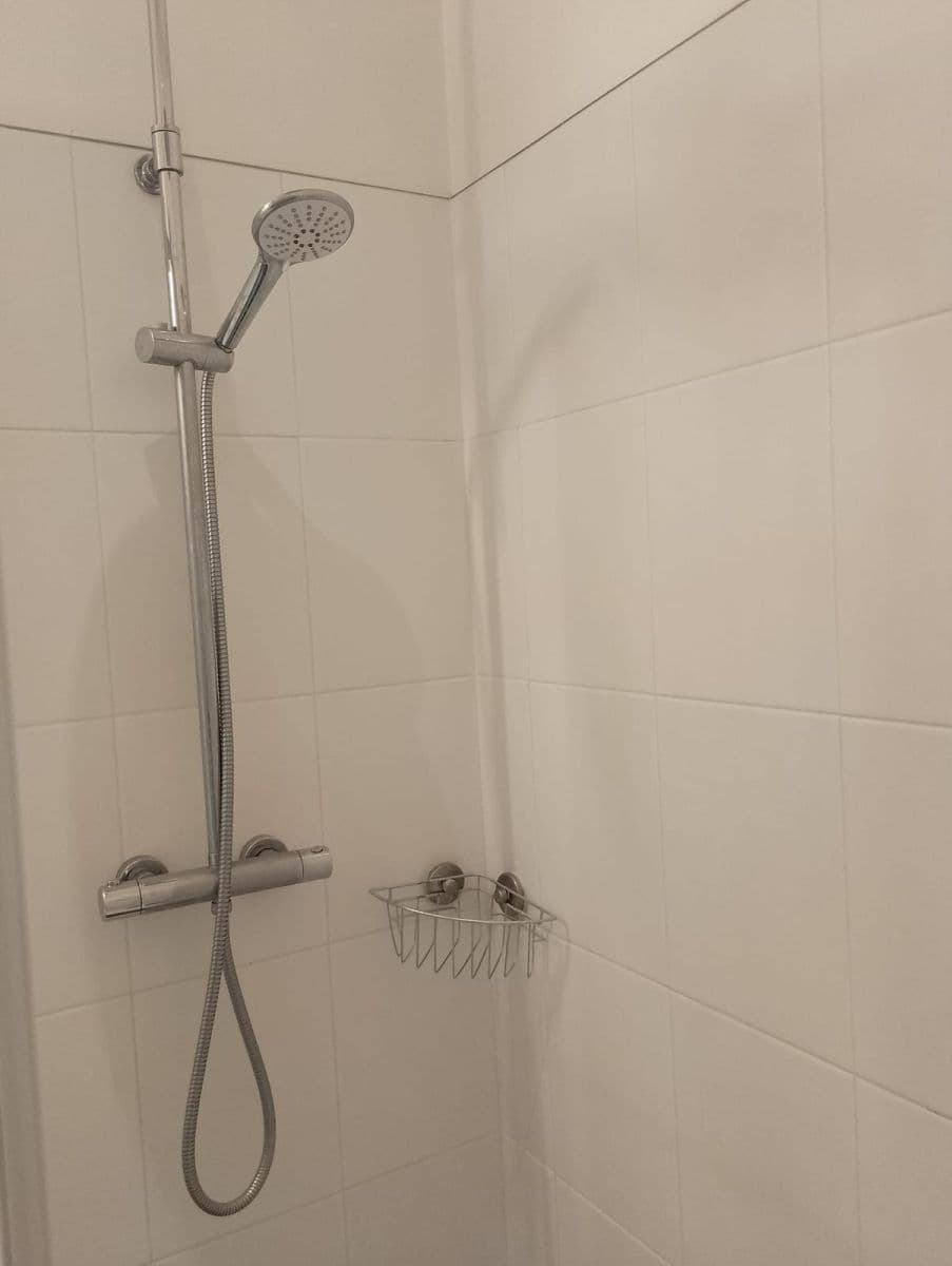 Prenájom bytu 3-izbový 76 m², Bubenečská, Praha, Praha Prenájom bytu 3-izbový 76 m², Bubenečská, Praha, Praha