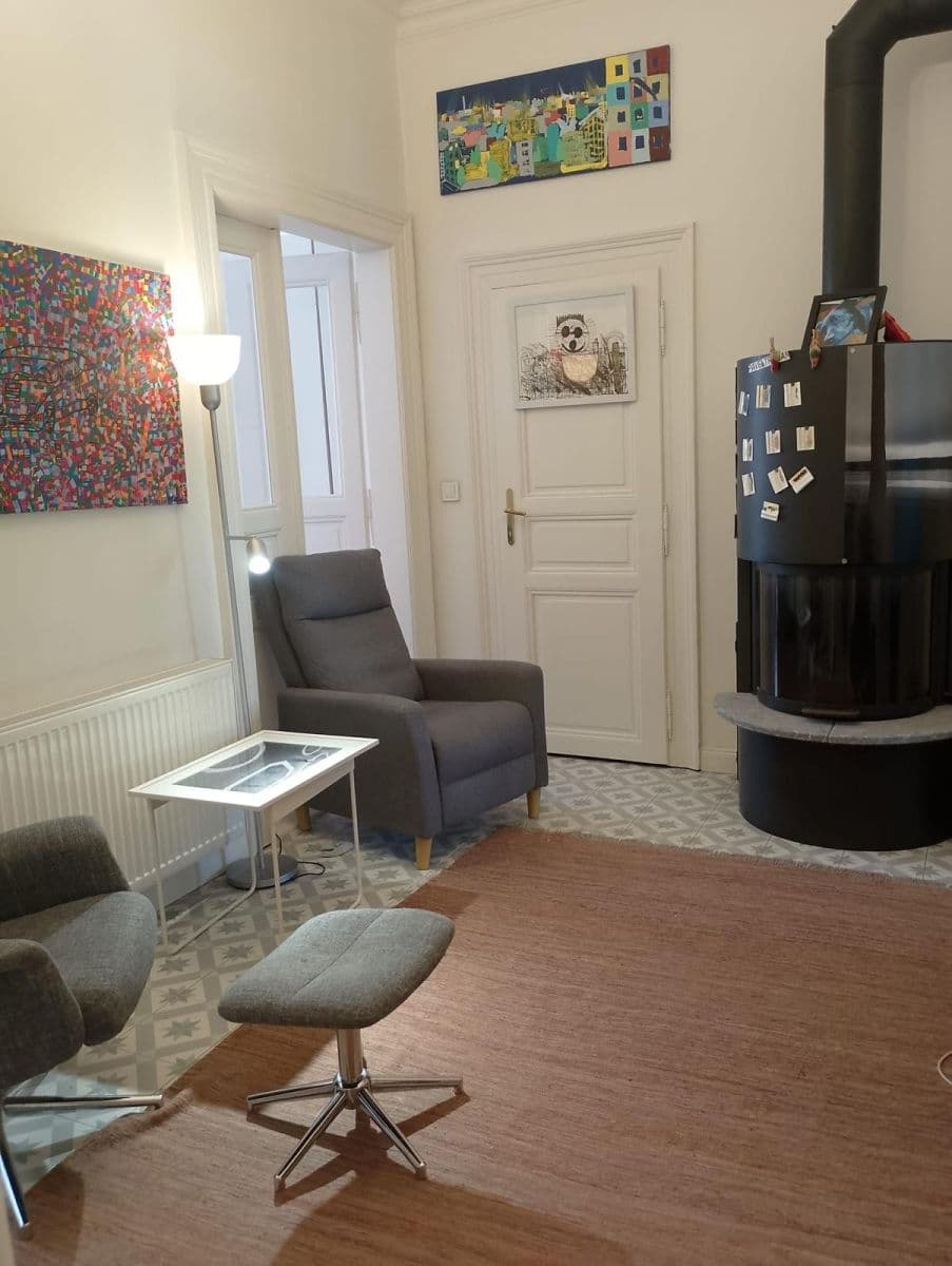 Prenájom bytu 3-izbový 76 m², Bubenečská, Praha, Praha Prenájom bytu 3-izbový 76 m², Bubenečská, Praha, Praha