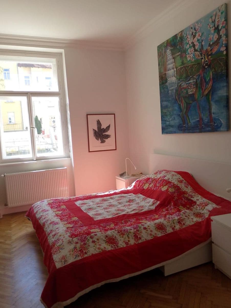 Prenájom bytu 3-izbový 76 m², Bubenečská, Praha, Praha Prenájom bytu 3-izbový 76 m², Bubenečská, Praha, Praha