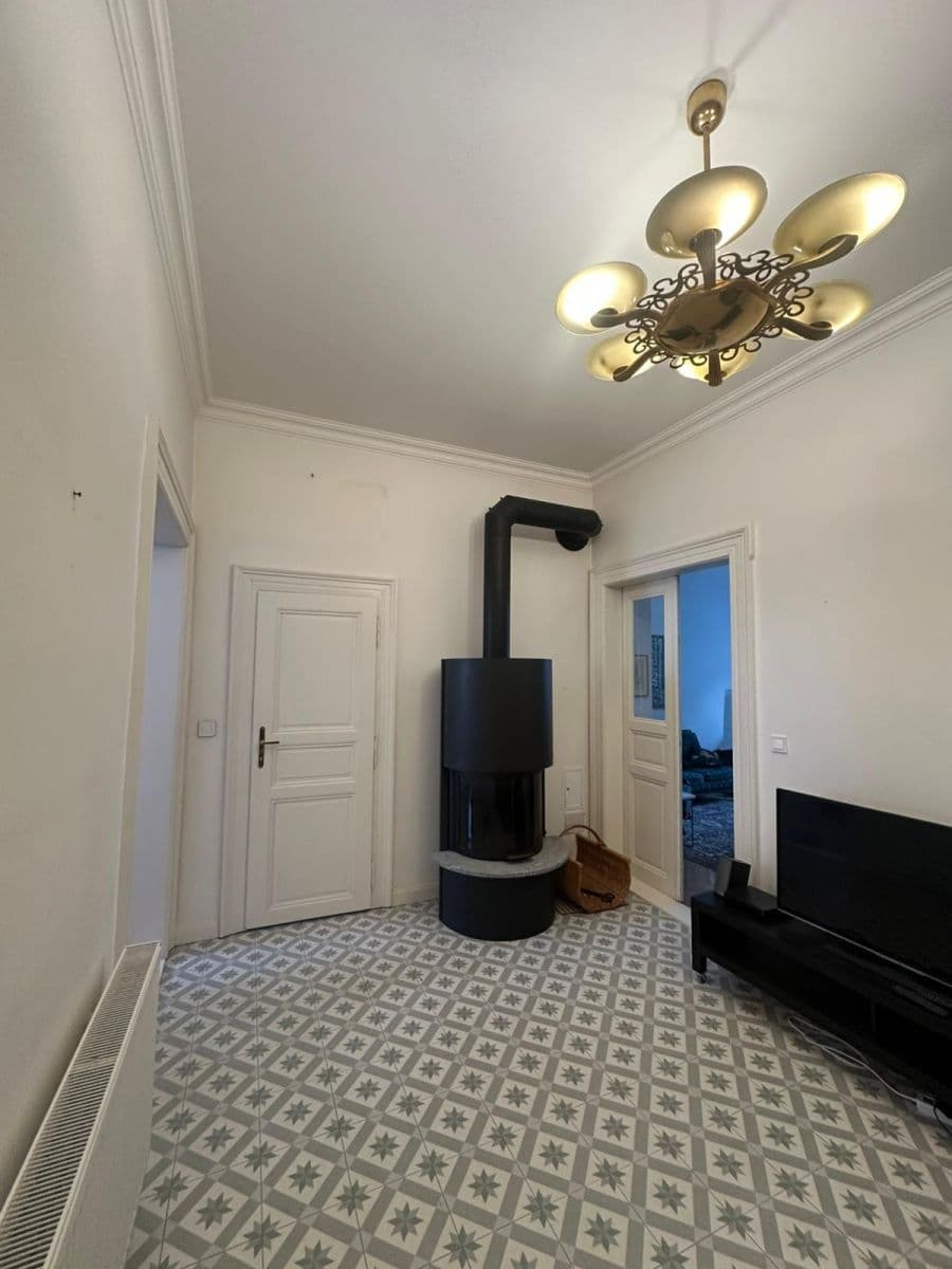 Prenájom bytu 2-izbový 76 m², Bubenečská, Praha, Praha Prenájom bytu 2-izbový 76 m², Bubenečská, Praha, Praha