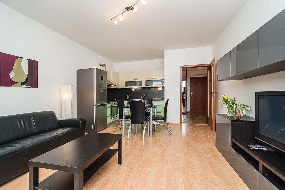 Prenájom bytu 2-izbový 52 m², Mattioliho, Praha, Praha Prenájom bytu 2-izbový 52 m², Mattioliho, Praha, Praha