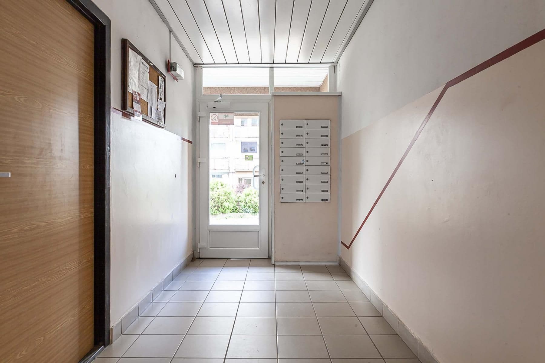 Predaj bytu 1-izbový 45 m², Geologická, Praha, Praha Predaj bytu 1-izbový 45 m², Geologická, Praha, Praha