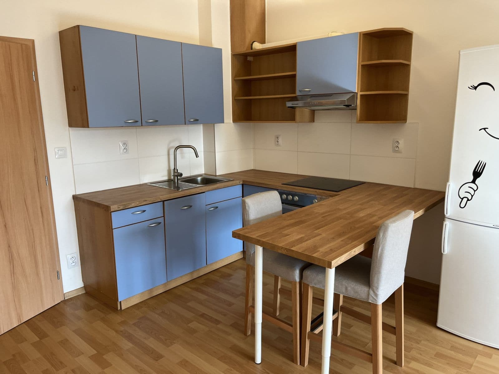 Prenájom bytu 1-izbový 38 m², Wiesenthalova, Praha, Praha Prenájom bytu 1-izbový 38 m², Wiesenthalova, Praha, Praha