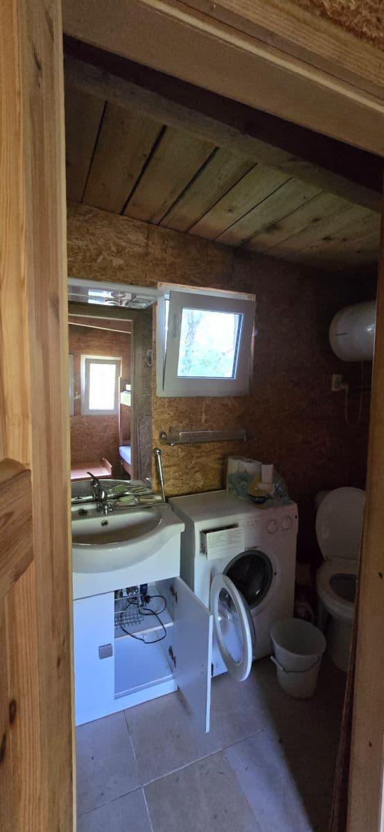Predaj rekreačného objektu 34 m², pozemek 536 m², Mnichovice, Středočeský kraj Predaj rekreačného objektu 34 m², pozemek 536 m², Mnichovice, Středočeský kraj
