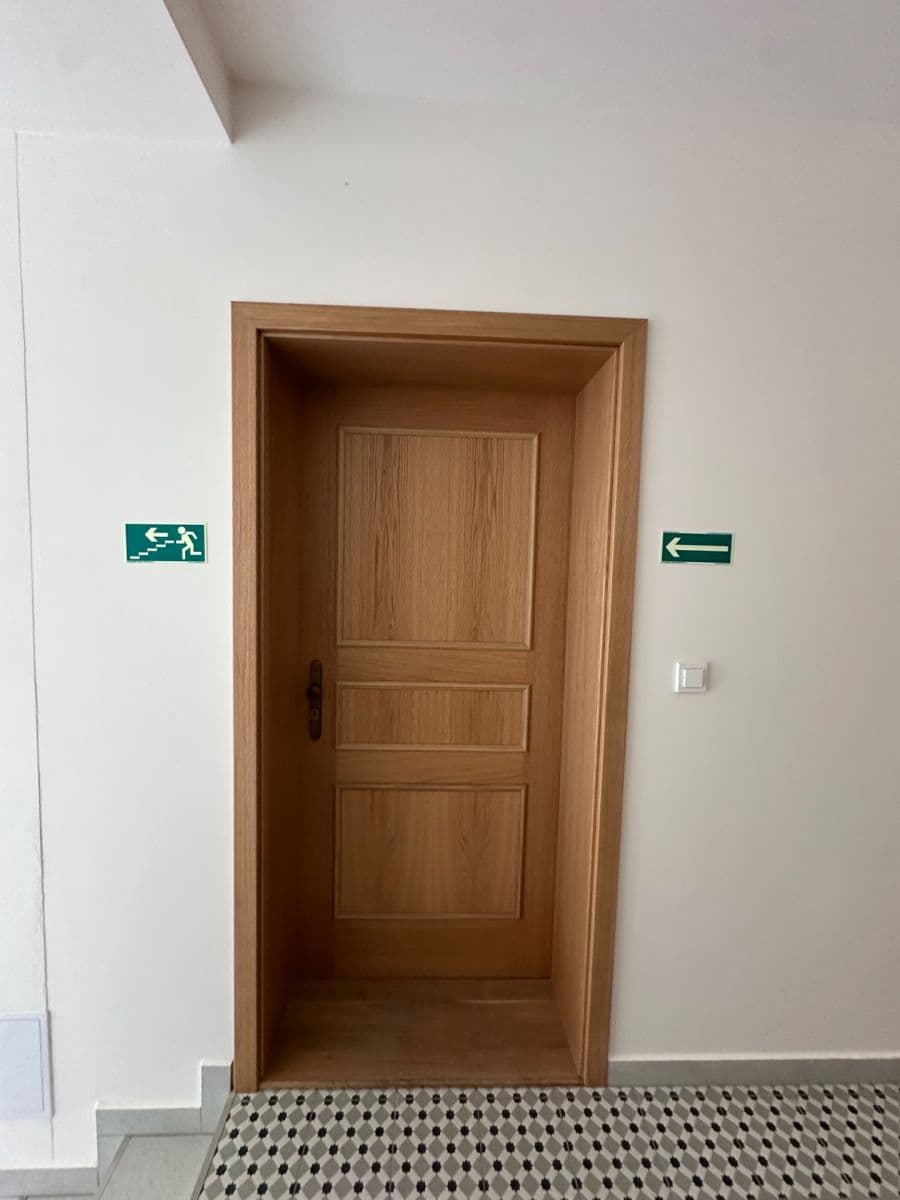 Prenájom bytu 2-izbový 42 m², Strakonická, Praha, Praha Prenájom bytu 2-izbový 42 m², Strakonická, Praha, Praha