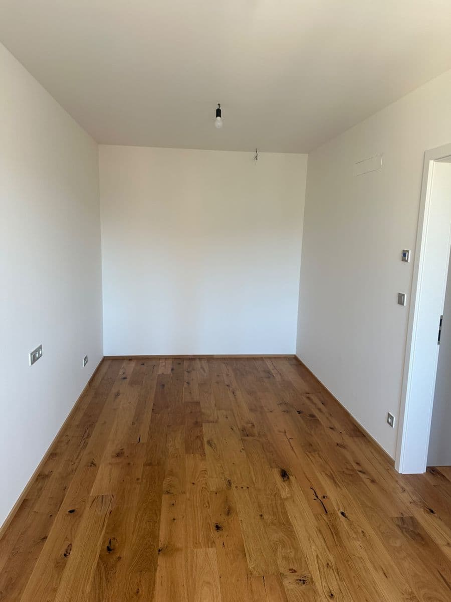 Prenájom bytu 2-izbový 42 m², Strakonická, Praha, Praha Prenájom bytu 2-izbový 42 m², Strakonická, Praha, Praha