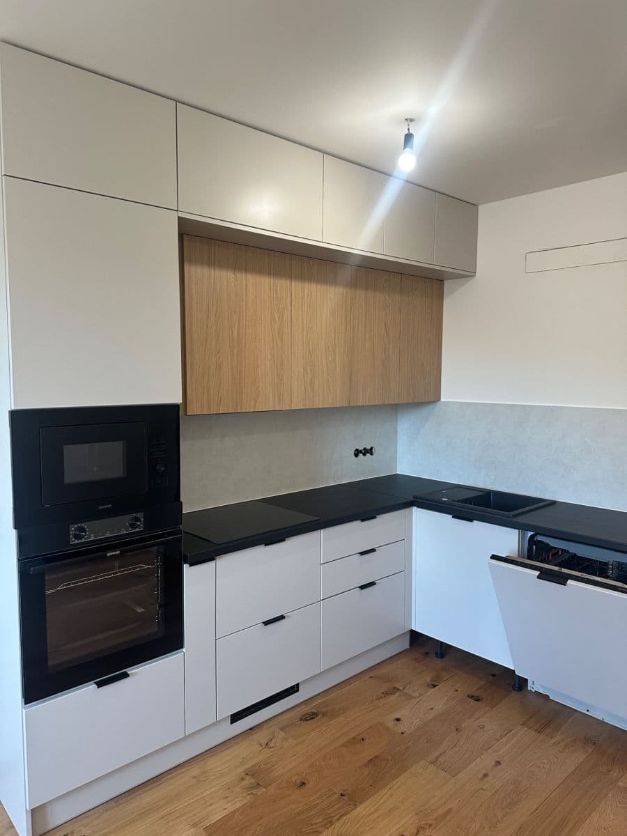 Prenájom bytu 2-izbový 42 m², Strakonická, Praha, Praha Prenájom bytu 2-izbový 42 m², Strakonická, Praha, Praha