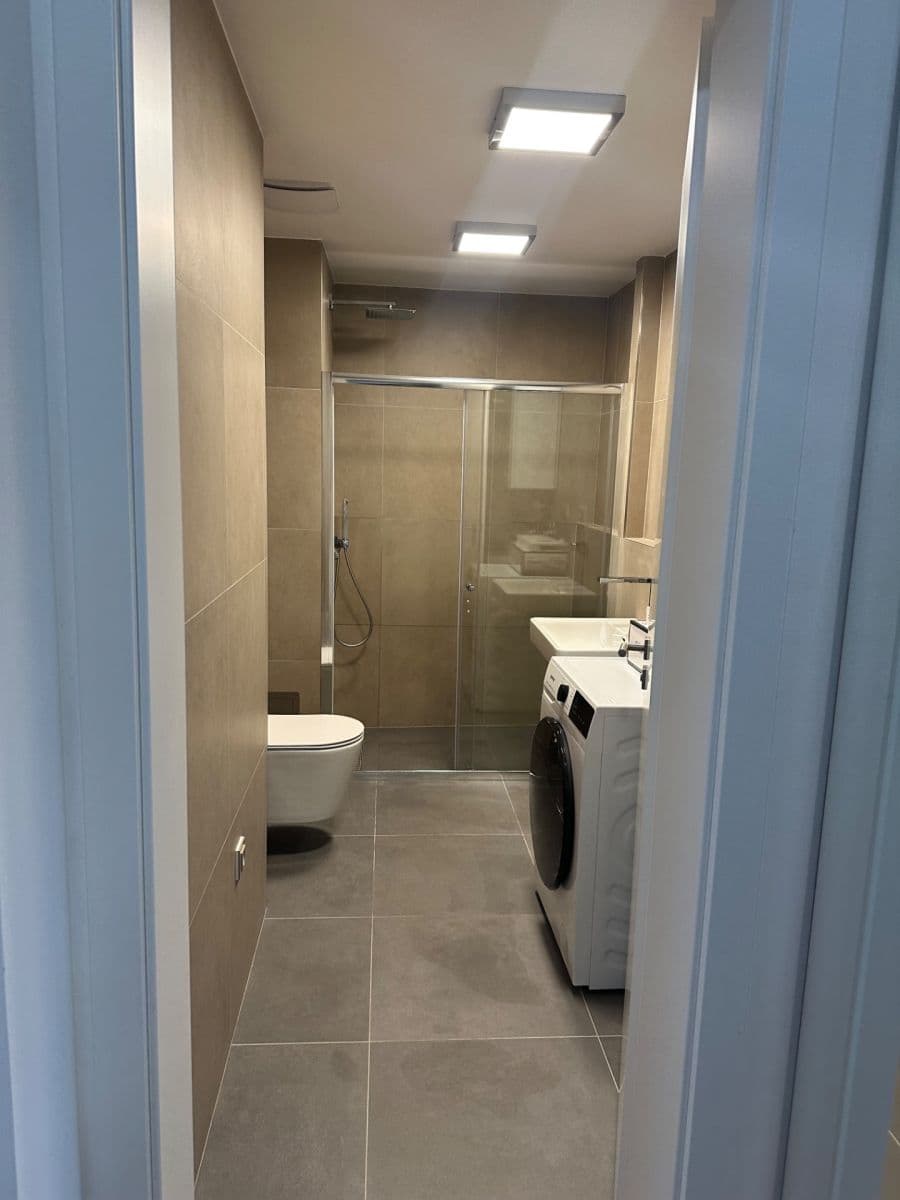 Prenájom bytu 2-izbový 42 m², Strakonická, Praha, Praha Prenájom bytu 2-izbový 42 m², Strakonická, Praha, Praha