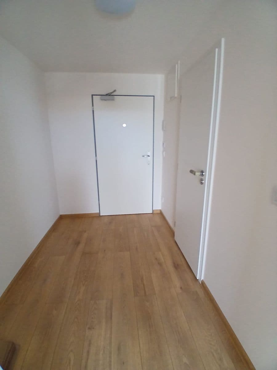 Prenájom bytu 1-izbový 30 m², Arnošta Staňka, Praha, Praha Prenájom bytu 1-izbový 30 m², Arnošta Staňka, Praha, Praha
