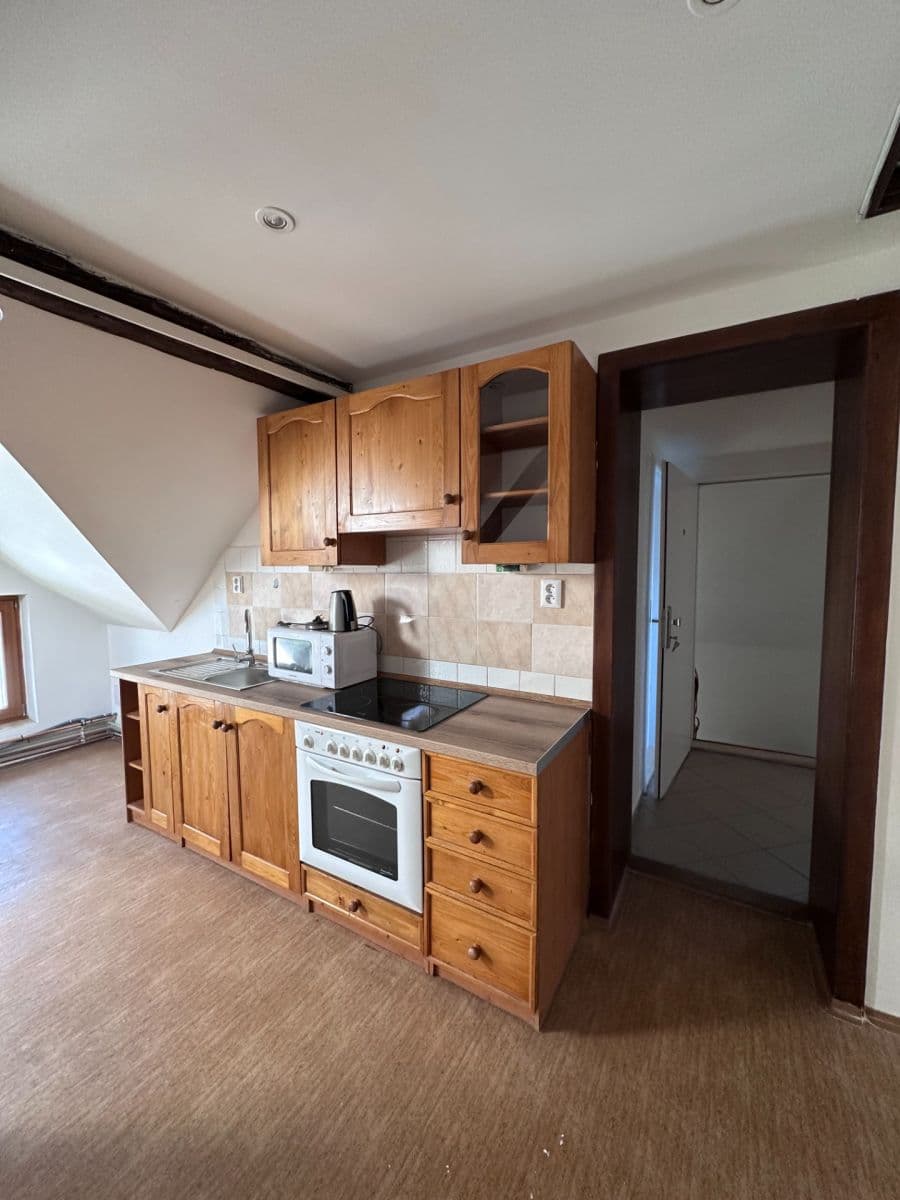 Prenájom bytu 2-izbový 66 m², Masarykova, Kutná Hora, Středočeský kraj Prenájom bytu 2-izbový 66 m², Masarykova, Kutná Hora, Středočeský kraj
