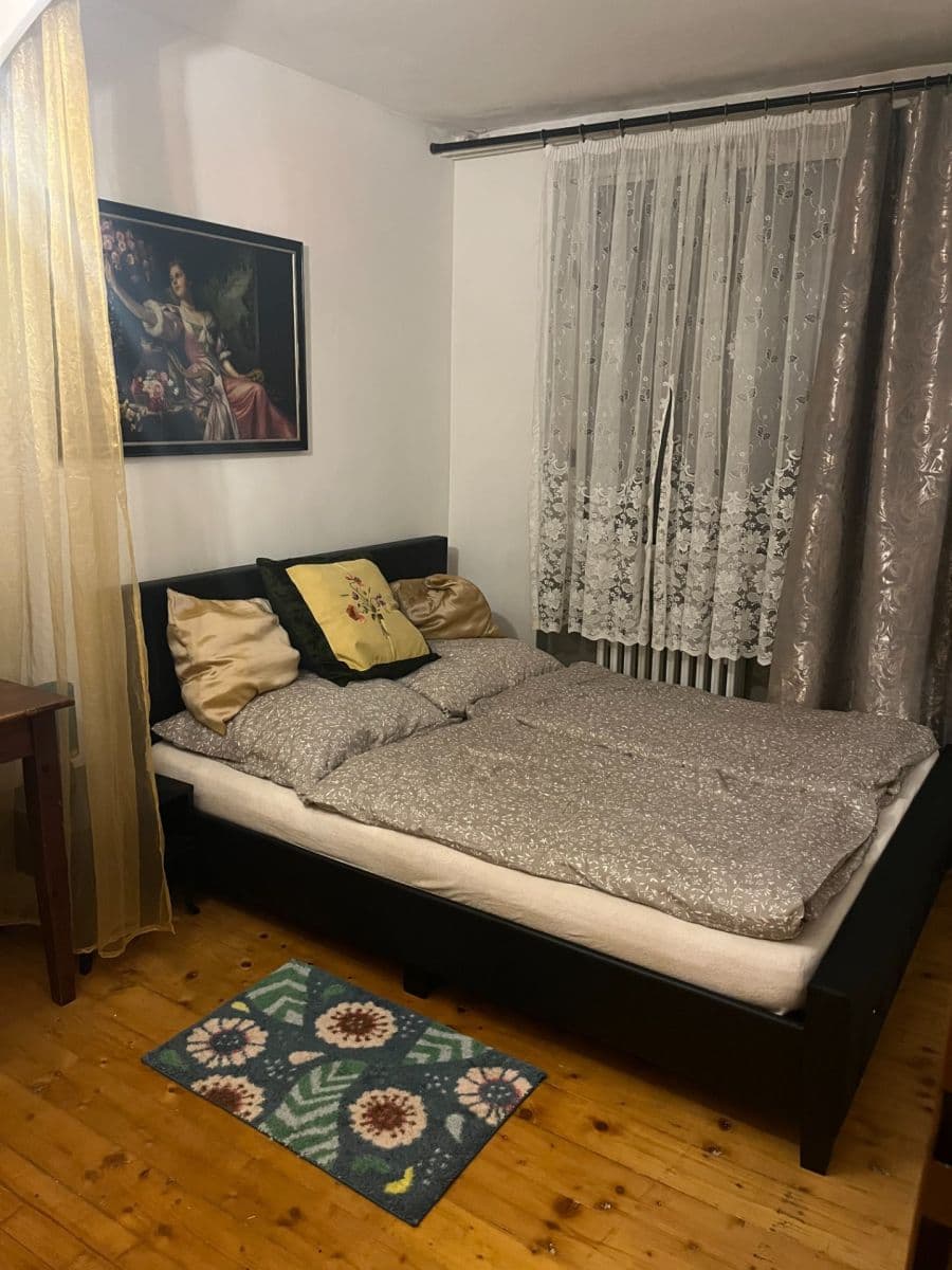 Prenájom bytu 2-izbový 67 m², Mokrá IV, Zlín, Zlínský kraj Prenájom bytu 2-izbový 67 m², Mokrá IV, Zlín, Zlínský kraj