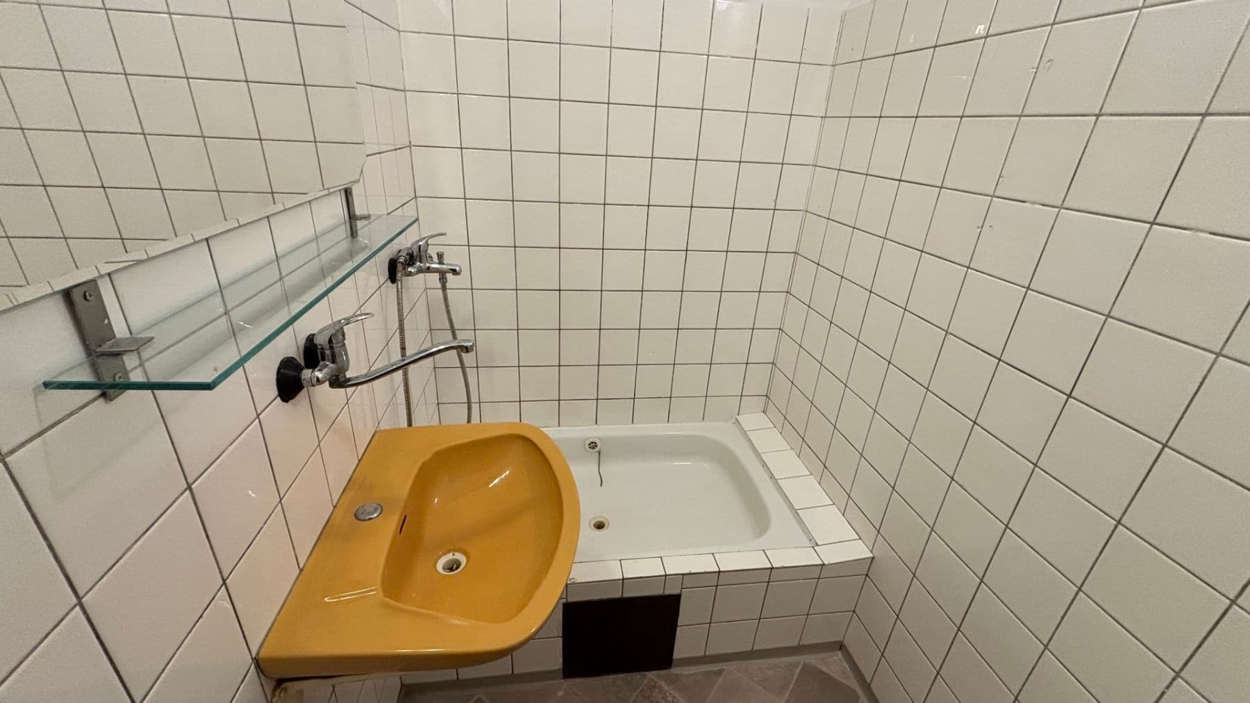 Prenájom bytu 2-izbový 45 m², Žíšovská, Praha, Praha Prenájom bytu 2-izbový 45 m², Žíšovská, Praha, Praha