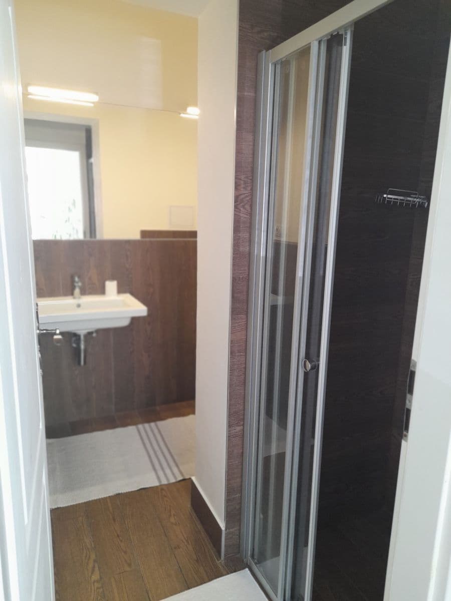 Prenájom bytu 3-izbový 55 m², Neklanova, Praha, Praha Prenájom bytu 3-izbový 55 m², Neklanova, Praha, Praha