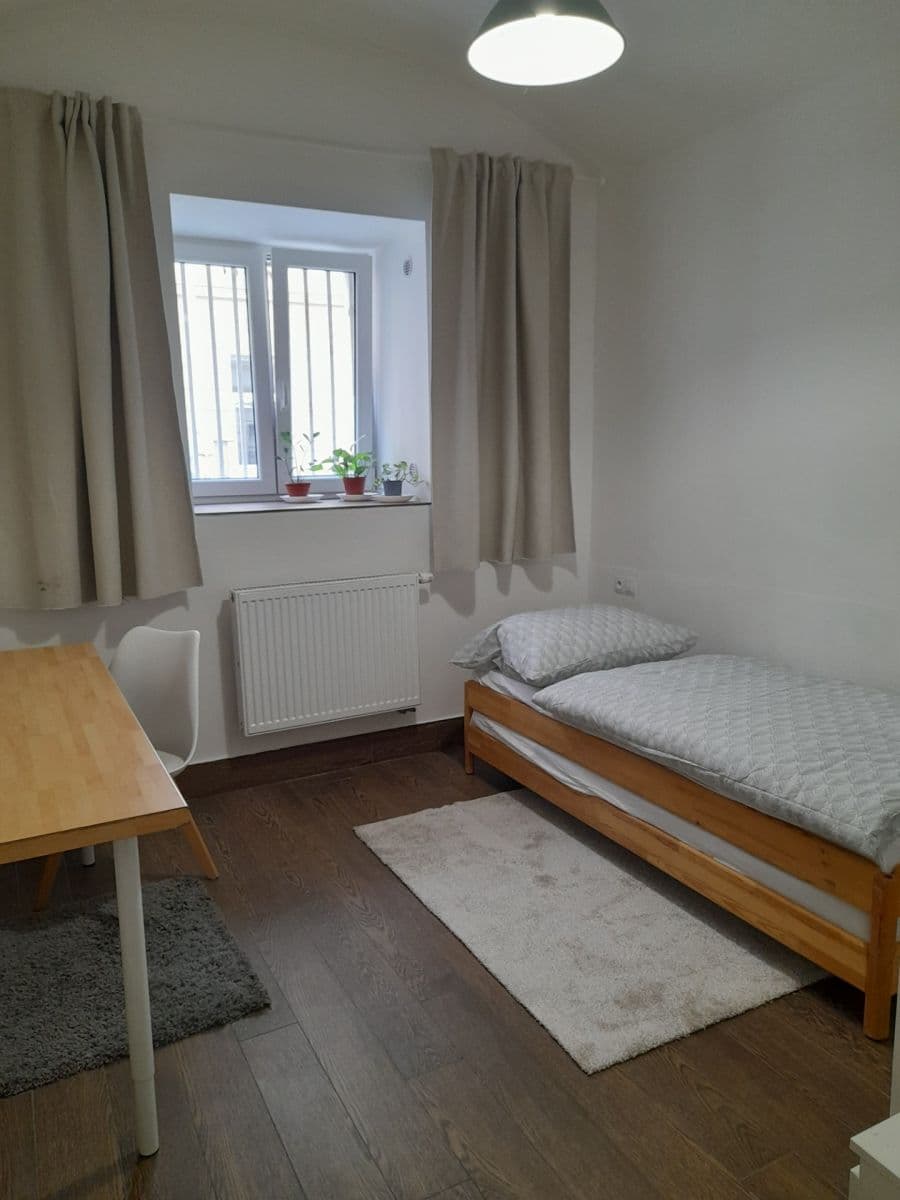 Prenájom bytu 3-izbový 55 m², Neklanova, Praha, Praha Prenájom bytu 3-izbový 55 m², Neklanova, Praha, Praha