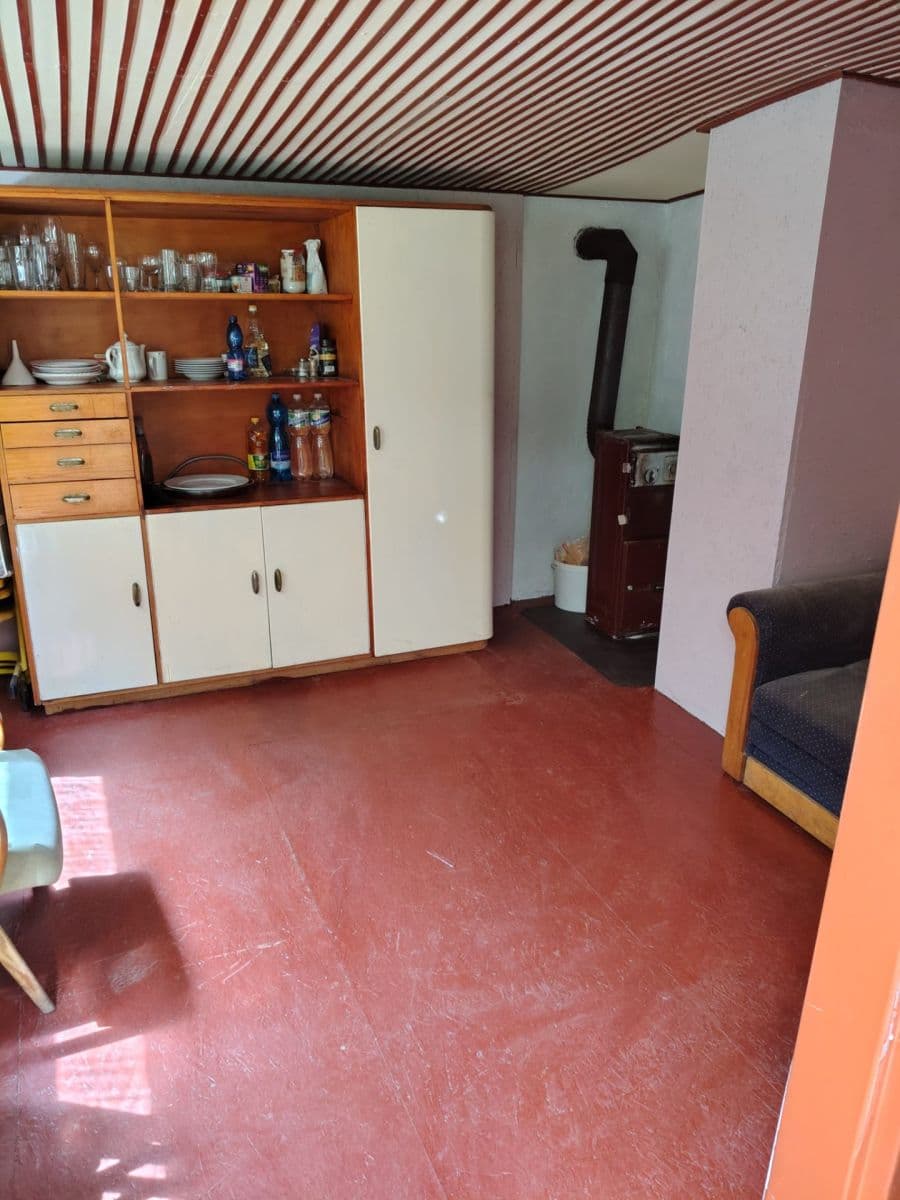 Predaj rekreačného objektu 14 m², pozemek 529 m², Pod Novým lesem, Praha, Praha Predaj rekreačného objektu 14 m², pozemek 529 m², Pod Novým lesem, Praha, Praha
