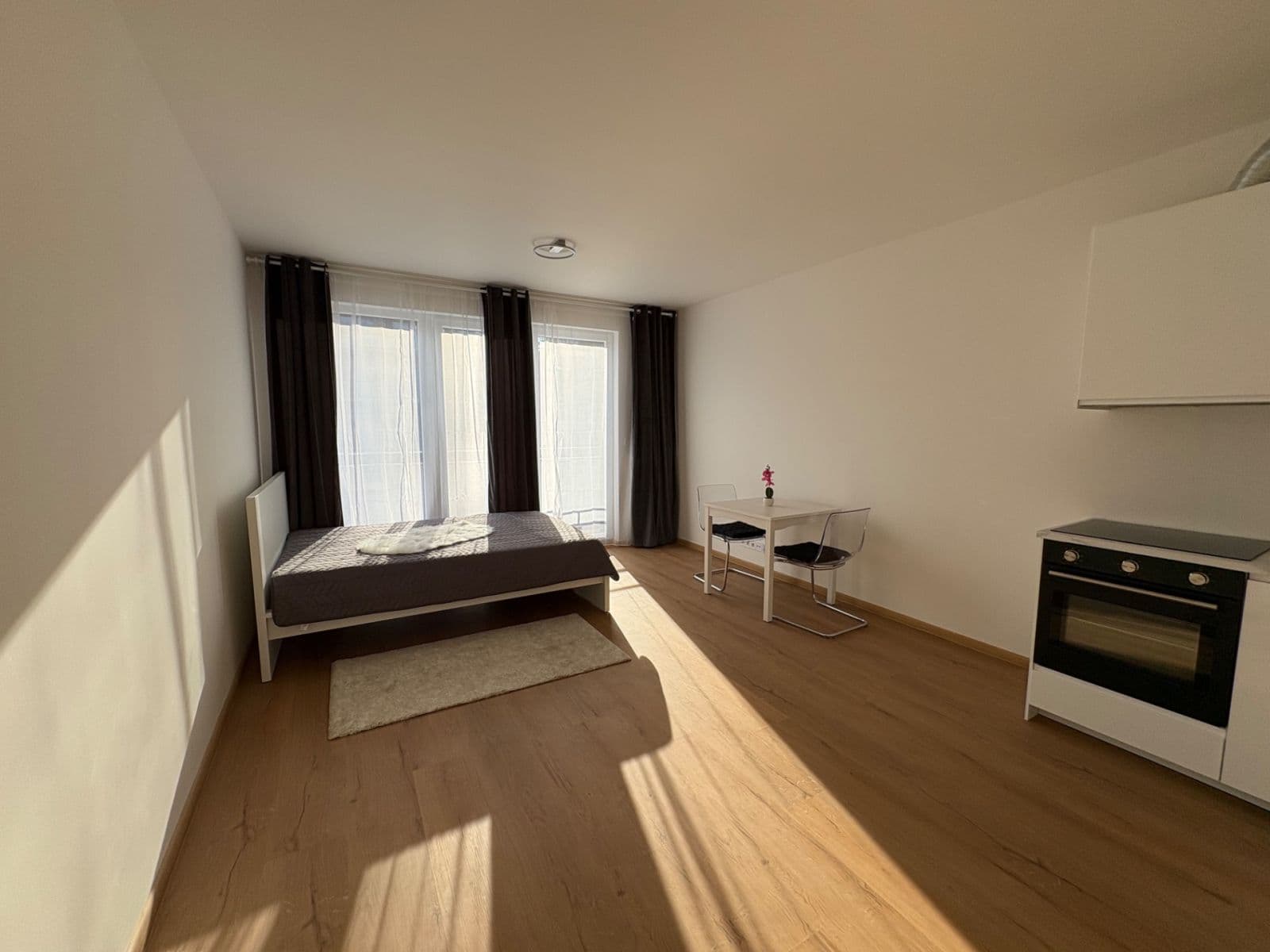 Prenájom bytu 1-izbový 39 m², Gerstelova, Praha, Praha Prenájom bytu 1-izbový 39 m², Gerstelova, Praha, Praha