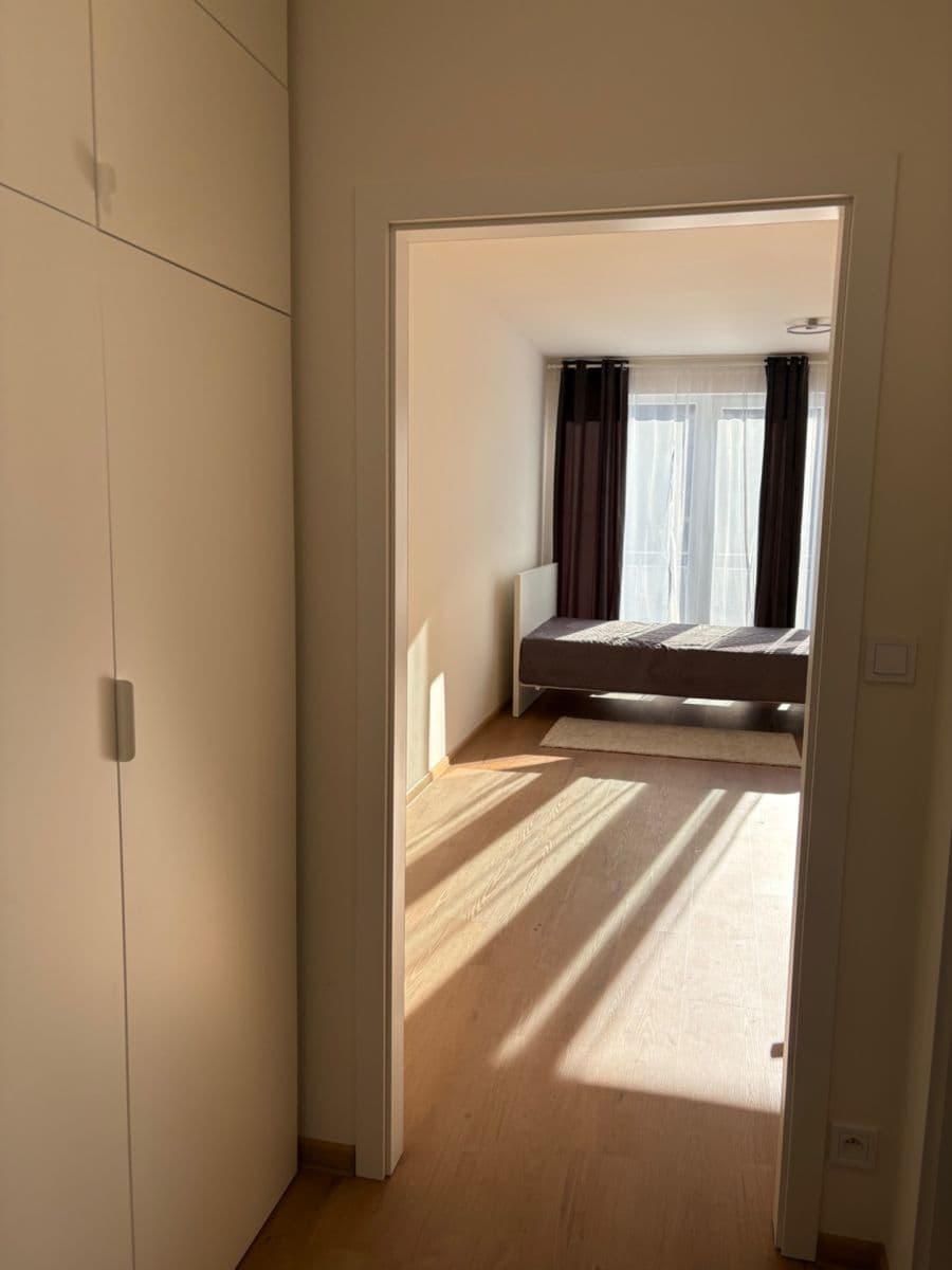 Prenájom bytu 1-izbový 39 m², Gerstelova, Praha, Praha Prenájom bytu 1-izbový 39 m², Gerstelova, Praha, Praha
