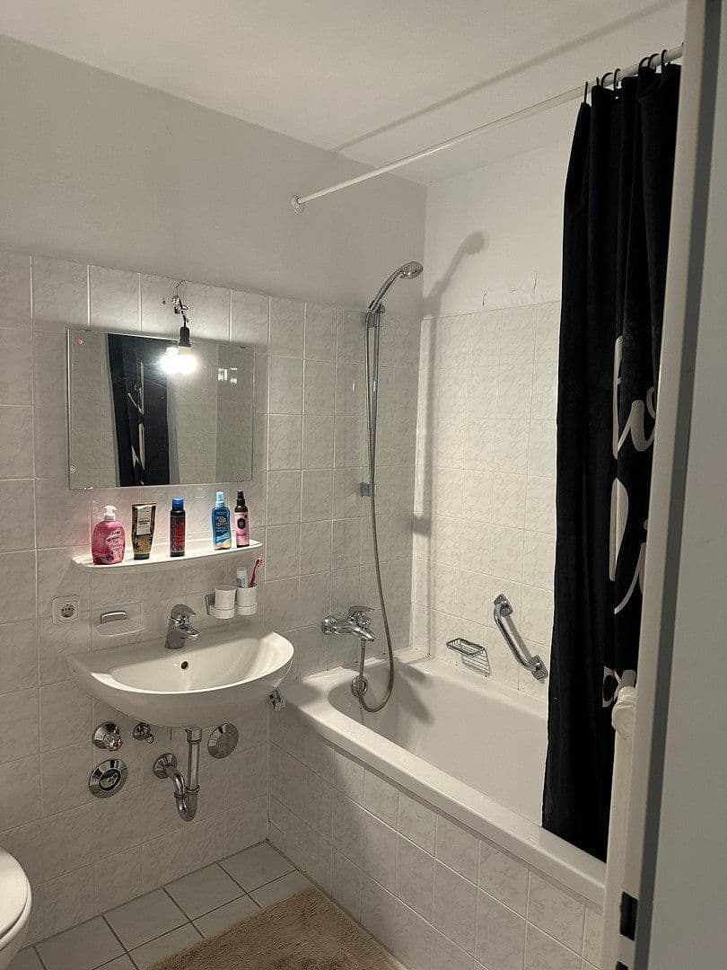 Predaj bytu 1-izbový 42 m², Wittelsbacherstraße 24, Germering, Bavorsko Predaj bytu 1-izbový 42 m², Wittelsbacherstraße 24, Germering, Bavorsko