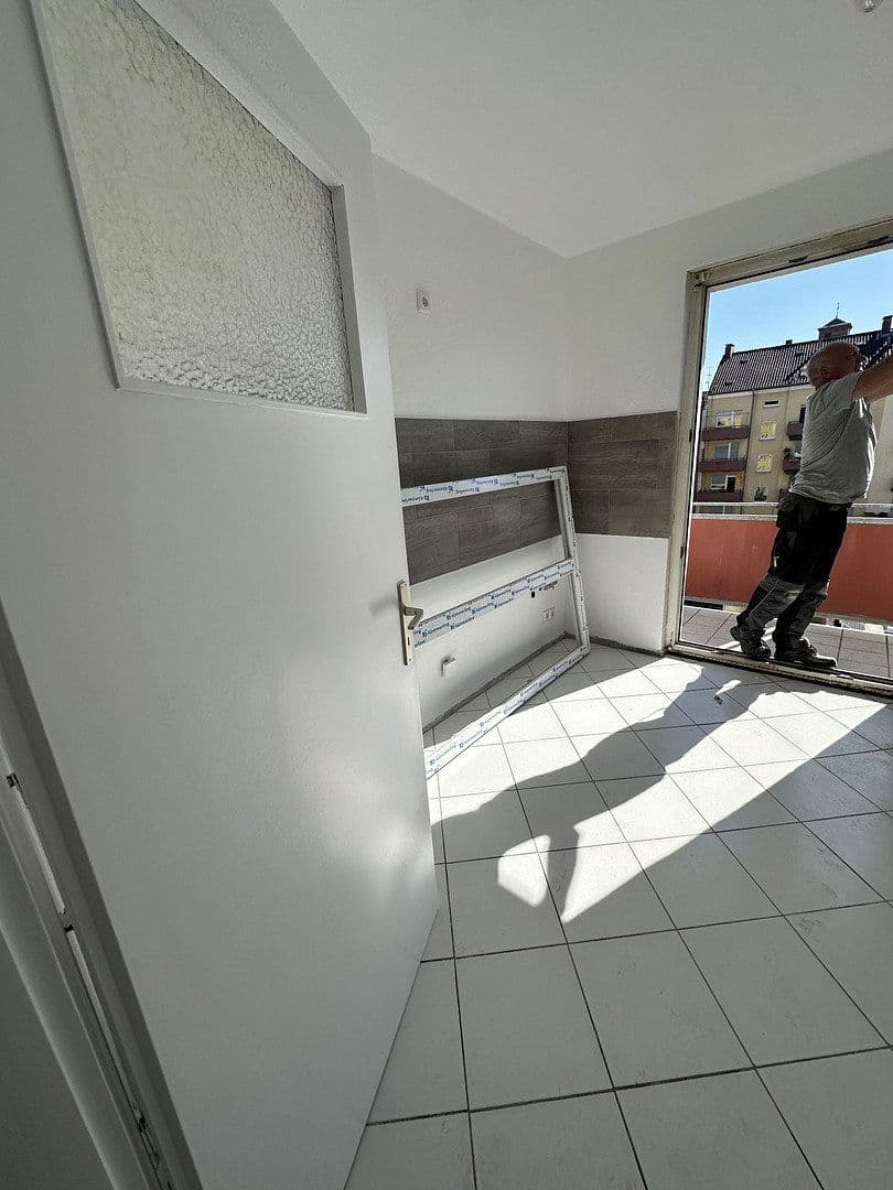 Prenájom bytu 2-izbový 62 m², Mannheim, Bádensko-Wurttembersko Prenájom bytu 2-izbový 62 m², Mannheim, Bádensko-Wurttembersko