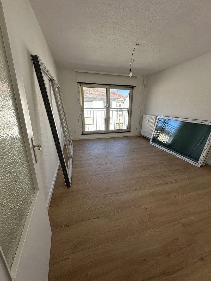 Prenájom bytu 2-izbový 62 m², Mannheim, Bádensko-Wurttembersko Prenájom bytu 2-izbový 62 m², Mannheim, Bádensko-Wurttembersko