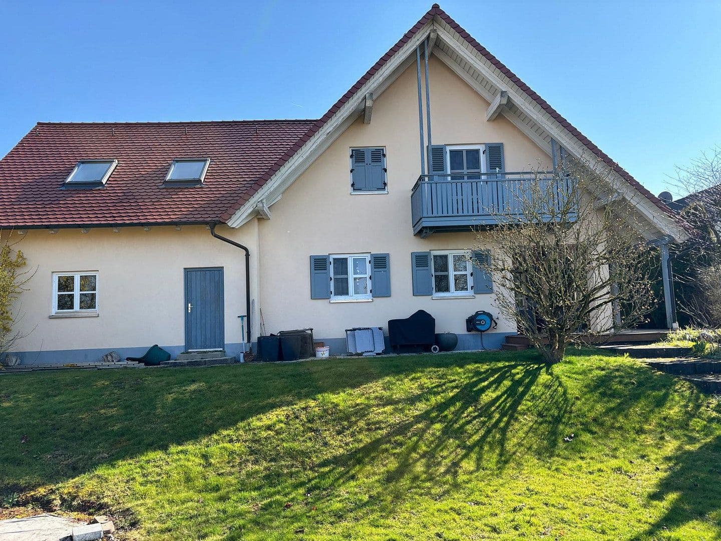 Predaj domu 198 m², pozemek 765 m², Ellgau, Bavorsko Predaj domu 198 m², pozemek 765 m², Ellgau, Bavorsko