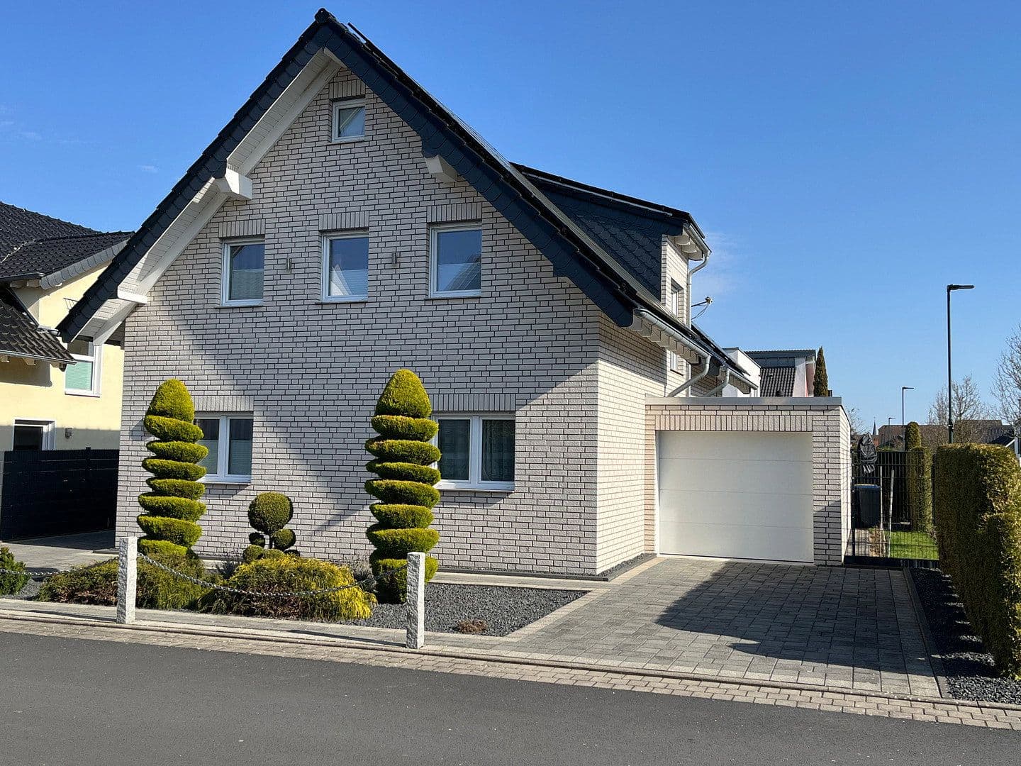 Predaj domu 152 m², pozemek 455 m², Kerpen, Severné Porýnie - Westfálsko Predaj domu 152 m², pozemek 455 m², Kerpen, Severné Porýnie - Westfálsko