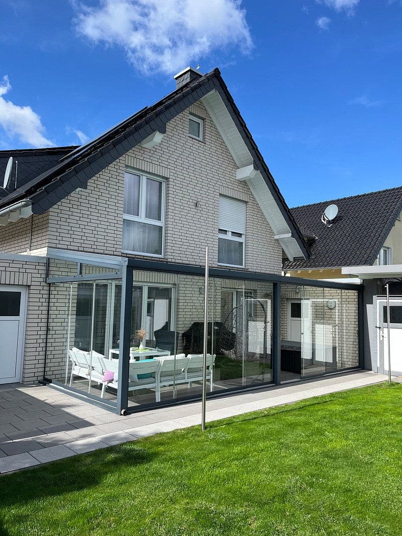 Predaj domu 152 m², pozemek 455 m², Kerpen, Severné Porýnie - Westfálsko Predaj domu 152 m², pozemek 455 m², Kerpen, Severné Porýnie - Westfálsko