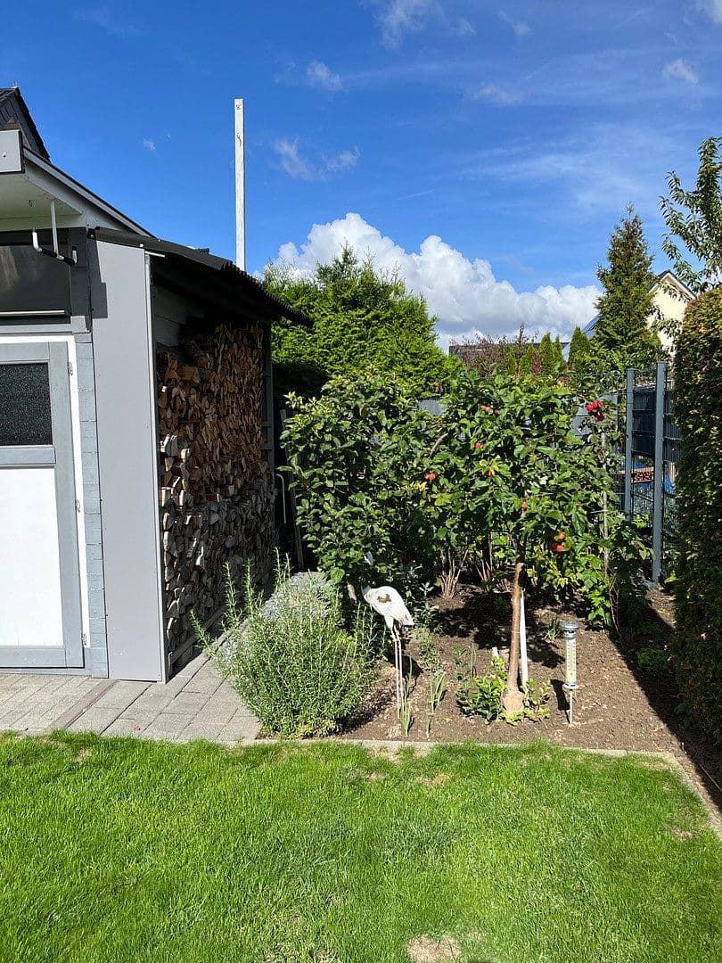 Predaj domu 152 m², pozemek 455 m², Kerpen, Severné Porýnie - Westfálsko Predaj domu 152 m², pozemek 455 m², Kerpen, Severné Porýnie - Westfálsko