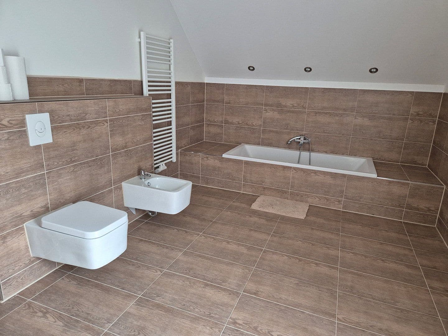 Predaj domu 135 m², pozemek 489 m², Cottbus, Brandenbursko Predaj domu 135 m², pozemek 489 m², Cottbus, Brandenbursko