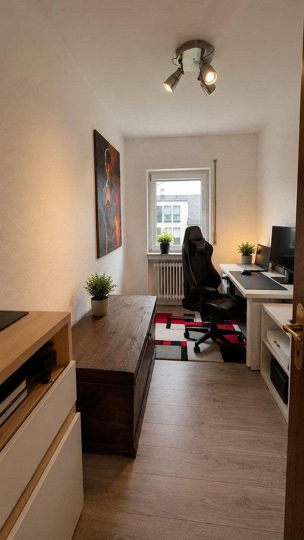 Prenájom bytu 4-izbový 80 m², Oberursel (Taunus), Hesensko Prenájom bytu 4-izbový 80 m², Oberursel (Taunus), Hesensko