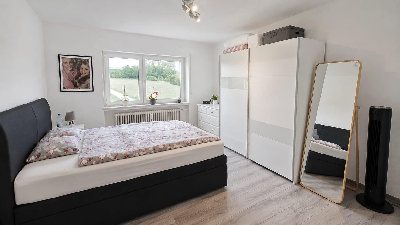 Prenájom bytu 4-izbový 80 m², Oberursel (Taunus), Hesensko Prenájom bytu 4-izbový 80 m², Oberursel (Taunus), Hesensko