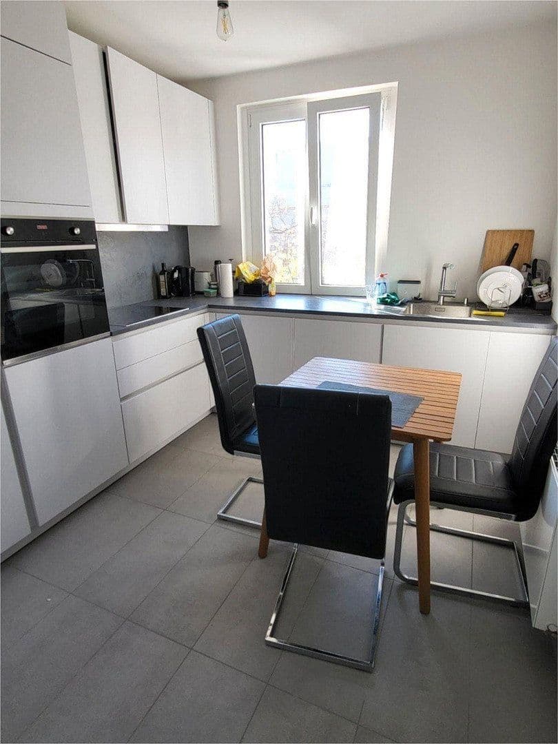 Prenájom bytu 1-izbový 40 m², Berlin, Berlín Prenájom bytu 1-izbový 40 m², Berlin, Berlín