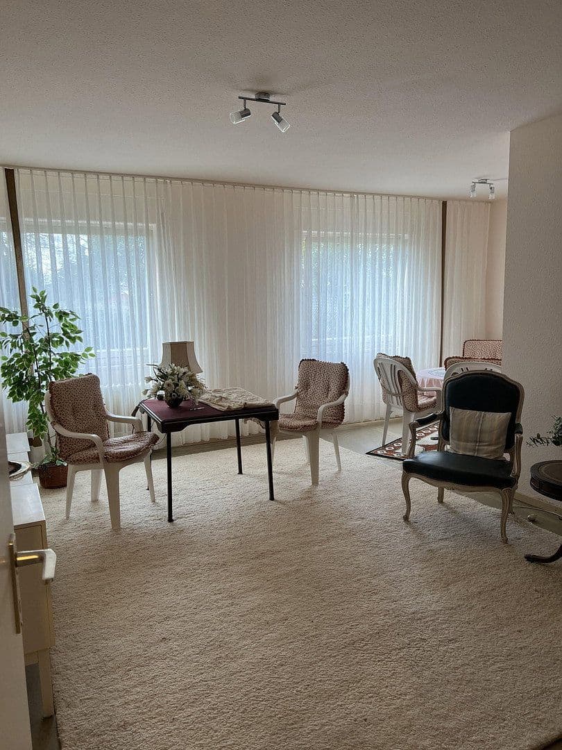 Predaj domu 186 m², pozemek 670 m², Pforzheim, Bádensko-Wurttembersko Predaj domu 186 m², pozemek 670 m², Pforzheim, Bádensko-Wurttembersko