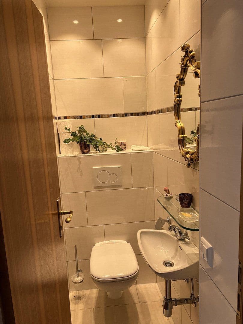 Predaj domu 186 m², pozemek 670 m², Pforzheim, Bádensko-Wurttembersko Predaj domu 186 m², pozemek 670 m², Pforzheim, Bádensko-Wurttembersko