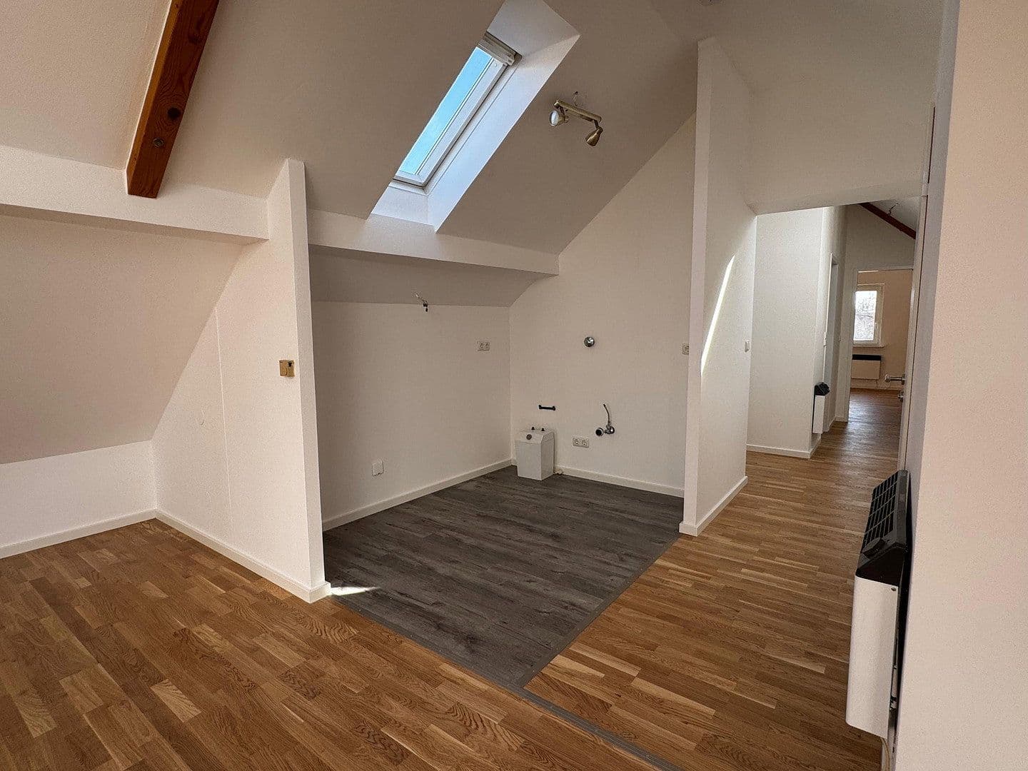 Predaj bytu 2-izbový 64 m², Germering, Bavorsko Predaj bytu 2-izbový 64 m², Germering, Bavorsko