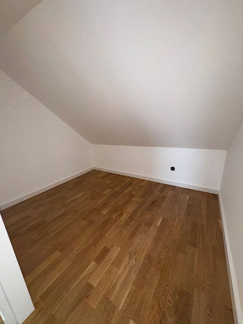 Predaj bytu 2-izbový 64 m², Germering, Bavorsko Predaj bytu 2-izbový 64 m², Germering, Bavorsko