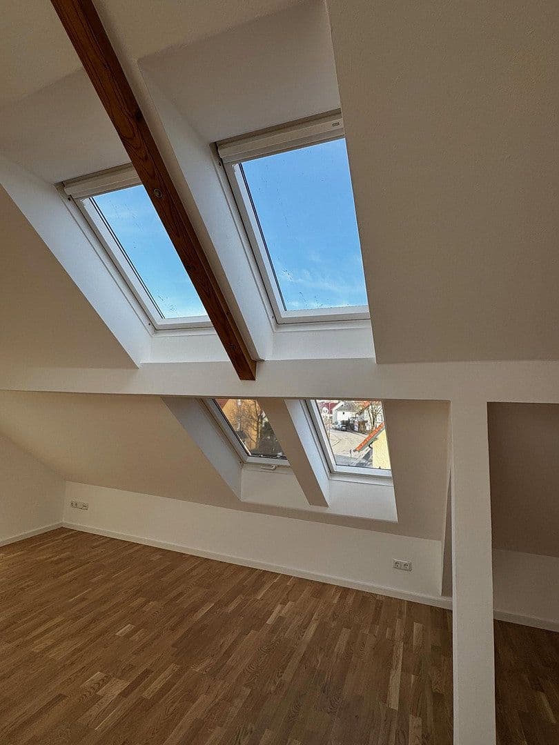 Predaj bytu 2-izbový 64 m², Germering, Bavorsko Predaj bytu 2-izbový 64 m², Germering, Bavorsko