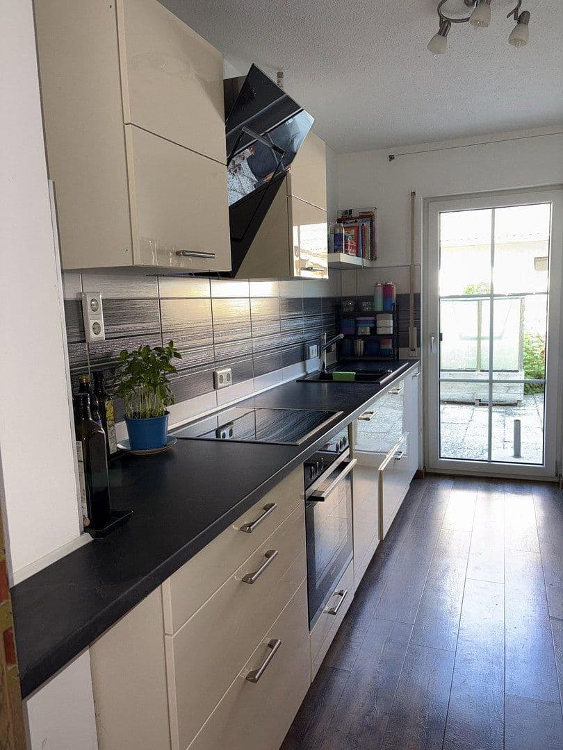 Predaj domu 164 m², pozemek 547 m², Feucht, Bavorsko Predaj domu 164 m², pozemek 547 m², Feucht, Bavorsko
