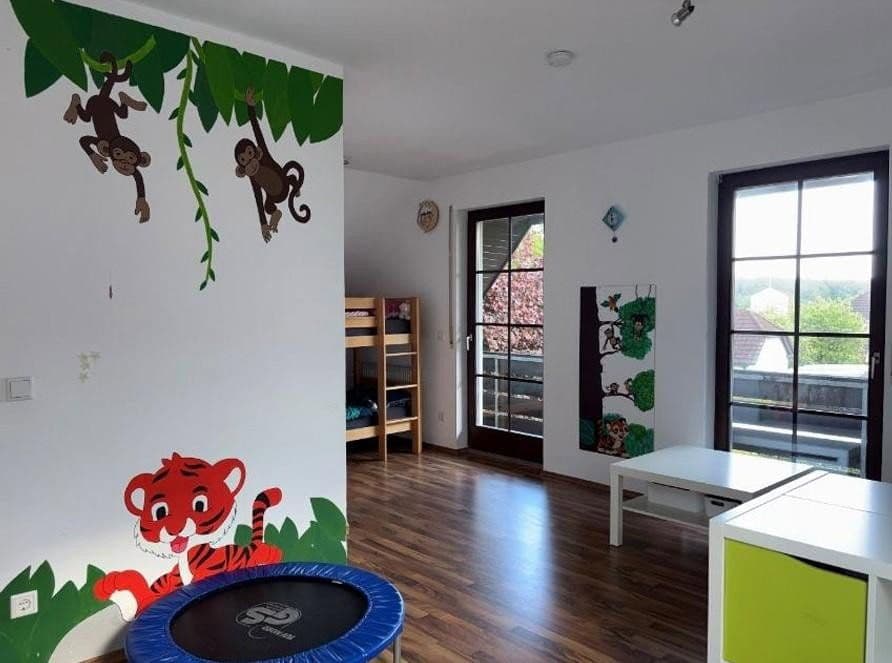 Predaj domu 164 m², pozemek 547 m², Feucht, Bavorsko Predaj domu 164 m², pozemek 547 m², Feucht, Bavorsko