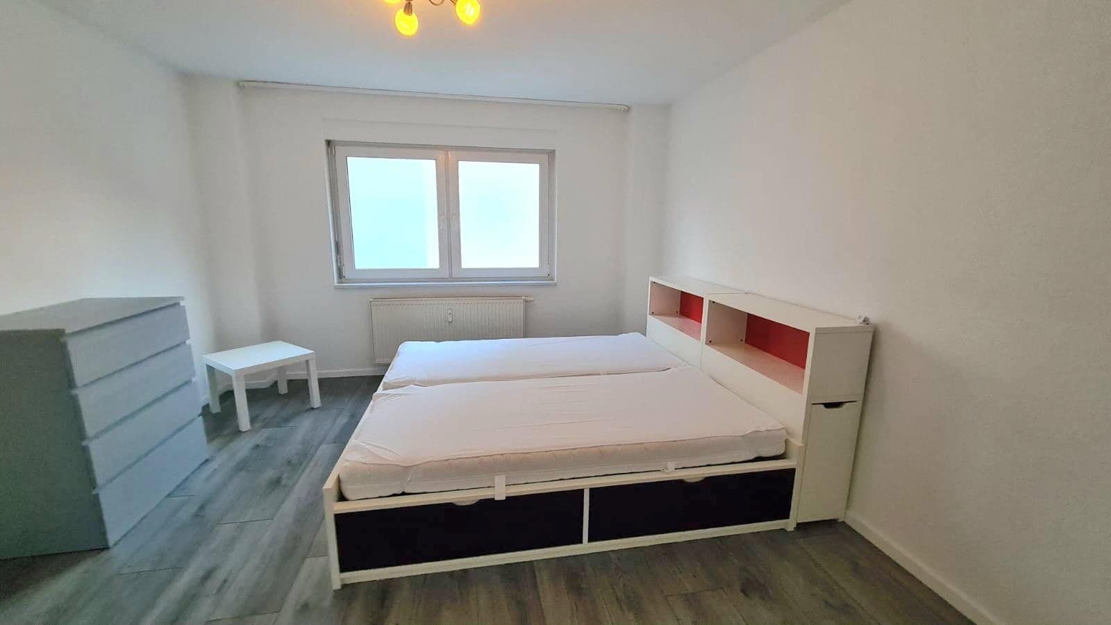 Prenájom bytu 3-izbový 75 m², Bartenbacherstr. 1, Göppingen, Bádensko-Wurttembersko Prenájom bytu 3-izbový 75 m², Bartenbacherstr. 1, Göppingen, Bádensko-Wurttembersko