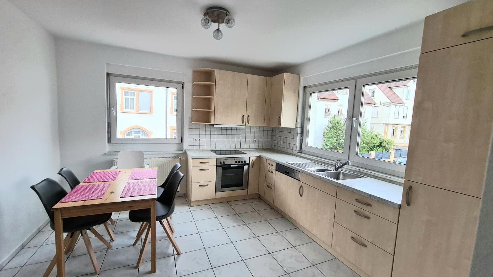 Prenájom bytu 3-izbový 75 m², Bartenbacherstr. 1, Göppingen, Bádensko-Wurttembersko Prenájom bytu 3-izbový 75 m², Bartenbacherstr. 1, Göppingen, Bádensko-Wurttembersko