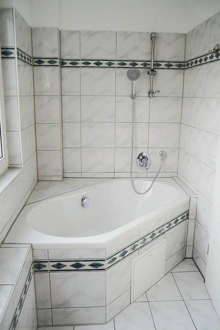Prenájom bytu 3-izbový 75 m², Bartenbacherstr. 1, Göppingen, Bádensko-Wurttembersko Prenájom bytu 3-izbový 75 m², Bartenbacherstr. 1, Göppingen, Bádensko-Wurttembersko