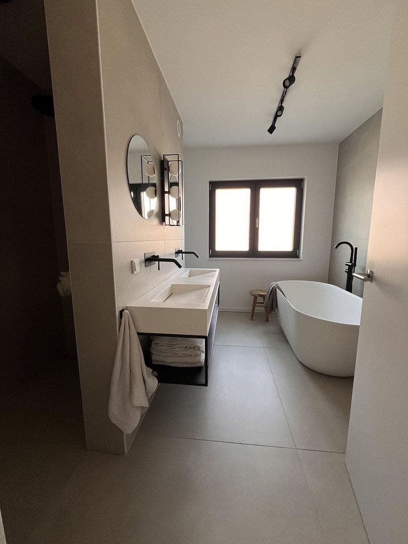 Prenájom domu 200 m², pozemek 500 m², Am Leiterchen 20a, Recklinghausen, Severné Porýnie - Westfálsko Prenájom domu 200 m², pozemek 500 m², Am Leiterchen 20a, Recklinghausen, Severné Porýnie - Westfálsko