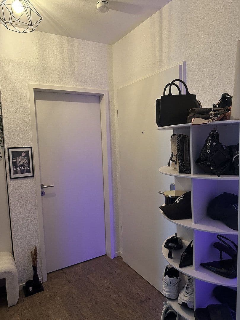 Prenájom bytu 2-izbový 61 m², Charlotte-von-Stein-Straße 5, Bonn, Severné Porýnie - Westfálsko Prenájom bytu 2-izbový 61 m², Charlotte-von-Stein-Straße 5, Bonn, Severné Porýnie - Westfálsko