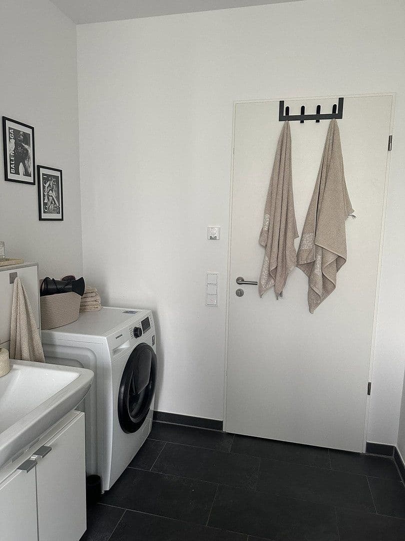 Prenájom bytu 2-izbový 61 m², Charlotte-von-Stein-Straße 5, Bonn, Severné Porýnie - Westfálsko Prenájom bytu 2-izbový 61 m², Charlotte-von-Stein-Straße 5, Bonn, Severné Porýnie - Westfálsko