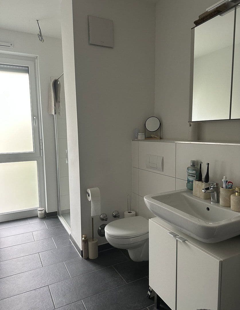 Prenájom bytu 2-izbový 61 m², Charlotte-von-Stein-Straße 5, Bonn, Severné Porýnie - Westfálsko Prenájom bytu 2-izbový 61 m², Charlotte-von-Stein-Straße 5, Bonn, Severné Porýnie - Westfálsko