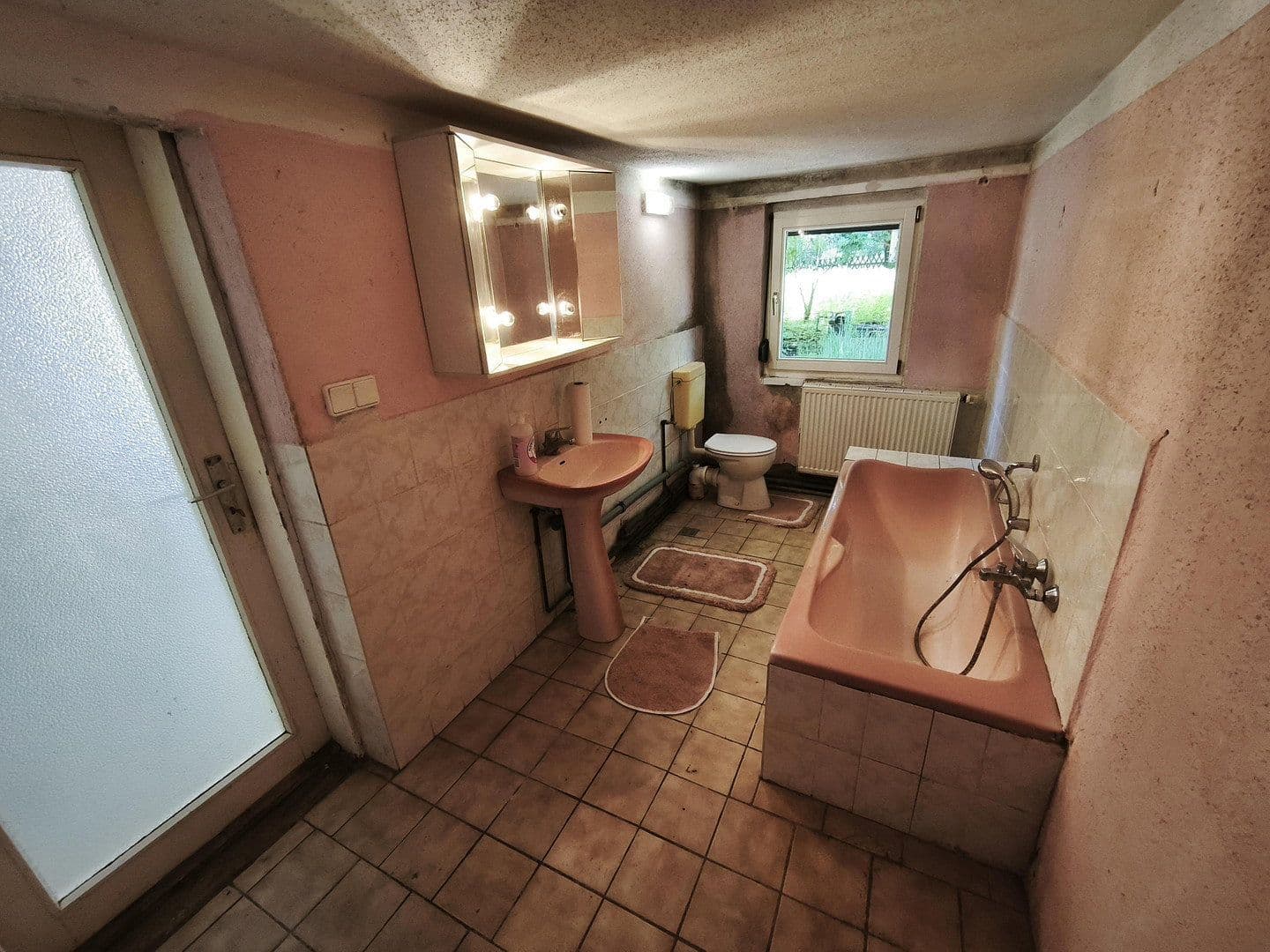 Predaj domu 90 m², pozemek 1.887 m², Grünstraße 17, Zahna-Elster, Sasko-Anhaltsko Predaj domu 90 m², pozemek 1.887 m², Grünstraße 17, Zahna-Elster, Sasko-Anhaltsko